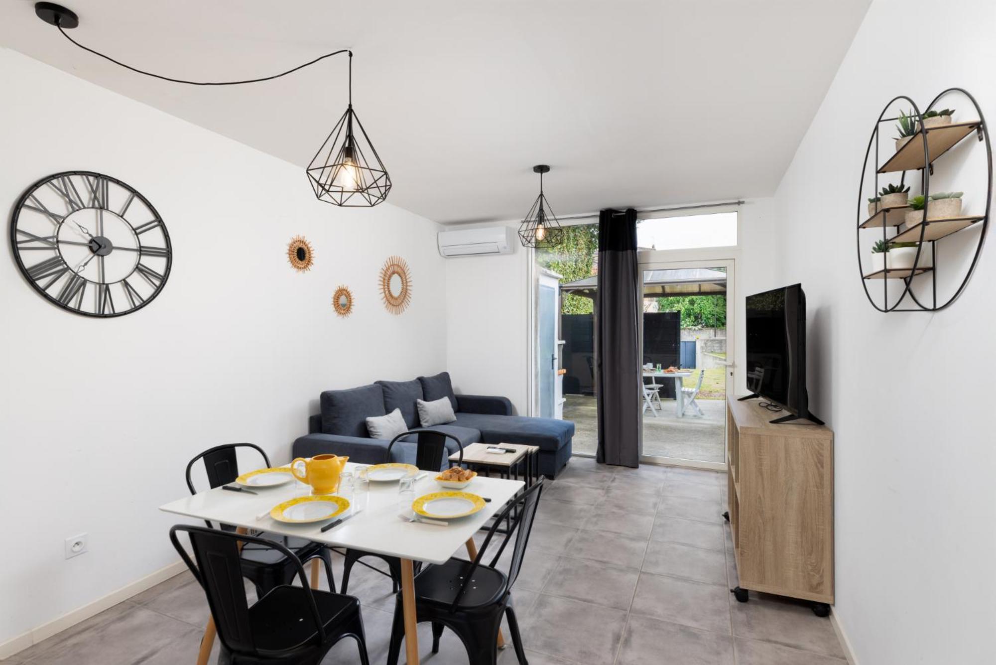 L'Atelier De La Cite - Parking Gratuit Apartment Carcassone Exterior photo